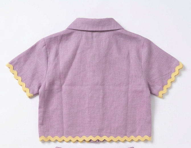 Girls' Premium Lilac Scalloped Linen-Blend Shirt – Short Sleeve Casual Luxury Top Sophisticated Pastel Button-Up for Upscale Playdates